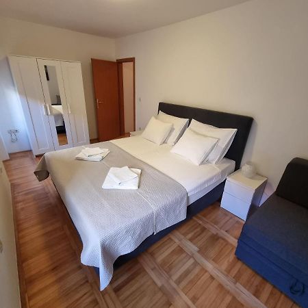 Apartments Ivana Rab ラブ エクステリア 写真