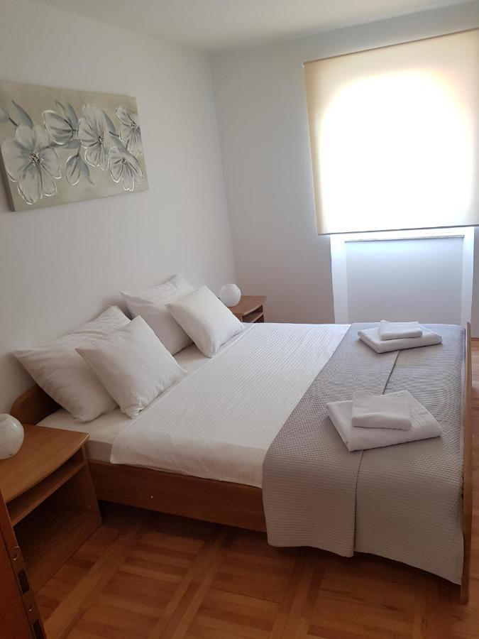 Apartments Ivana Rab ラブ エクステリア 写真