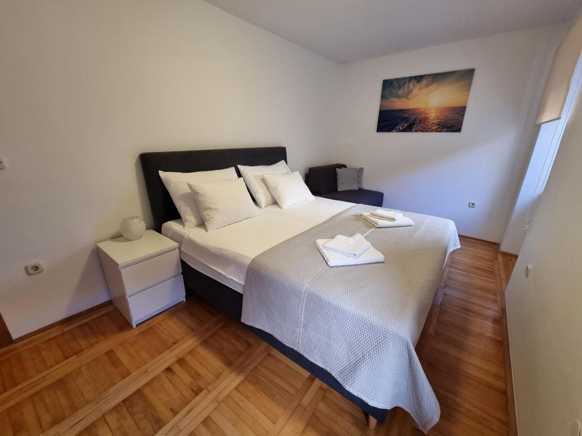 Apartments Ivana Rab ラブ エクステリア 写真